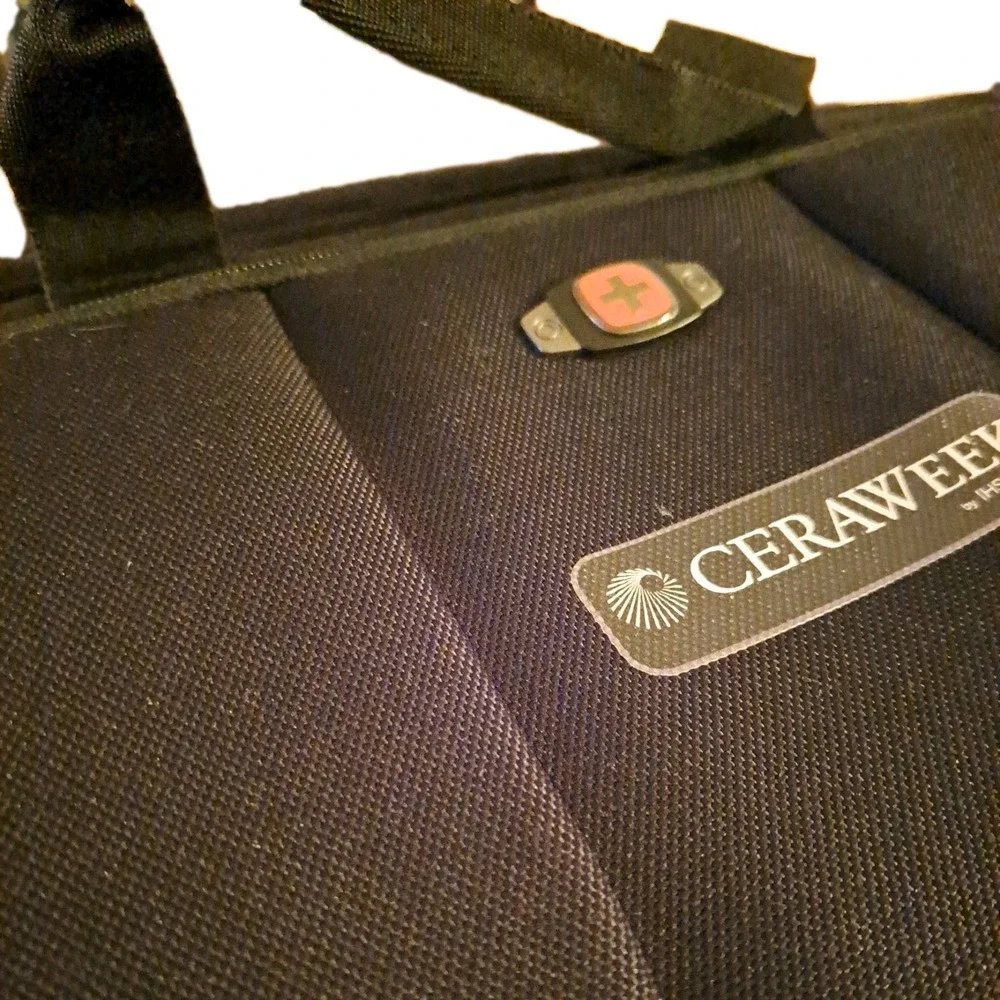 Swiss Gear Wenger Mainframe 16